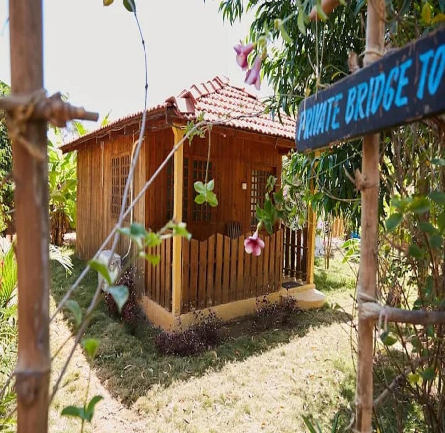 Jamboree Creek Yoga Mandrem Luaran gambar