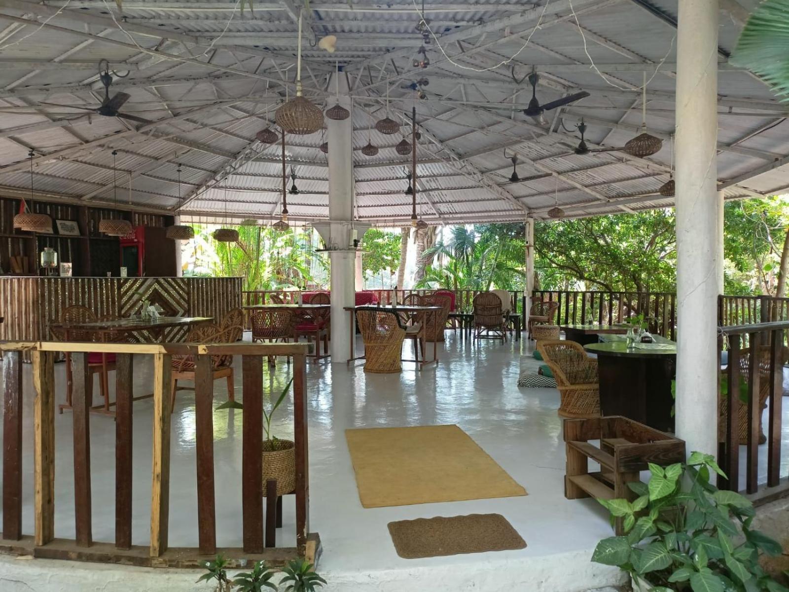 Jamboree Creek Yoga Mandrem Luaran gambar