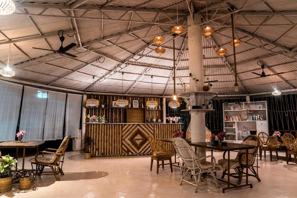 Jamboree Creek Yoga Mandrem Luaran gambar